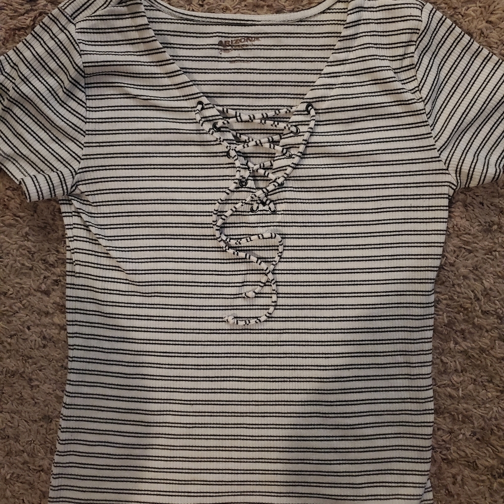 Criss cross tie t shirt